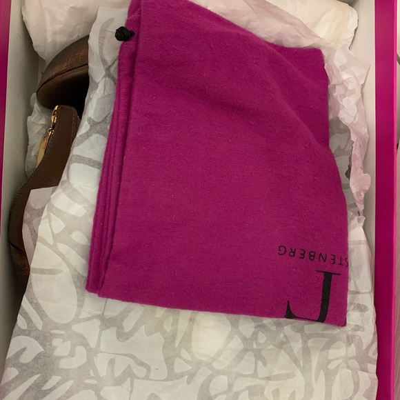 Diane Von Furstenberg Opal Mink Soft Vacchetta Wedges Size 8.5. New in box - Picture 6 of 8